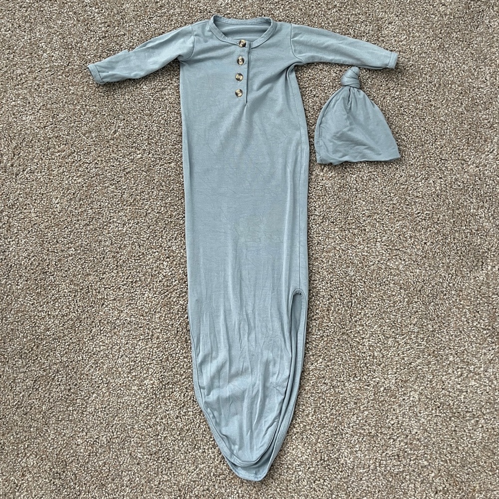 Lou Lou & Company newborn Dusty Blue Knotted Gown and top knot hat